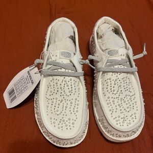 Hey dude Wendy slip on